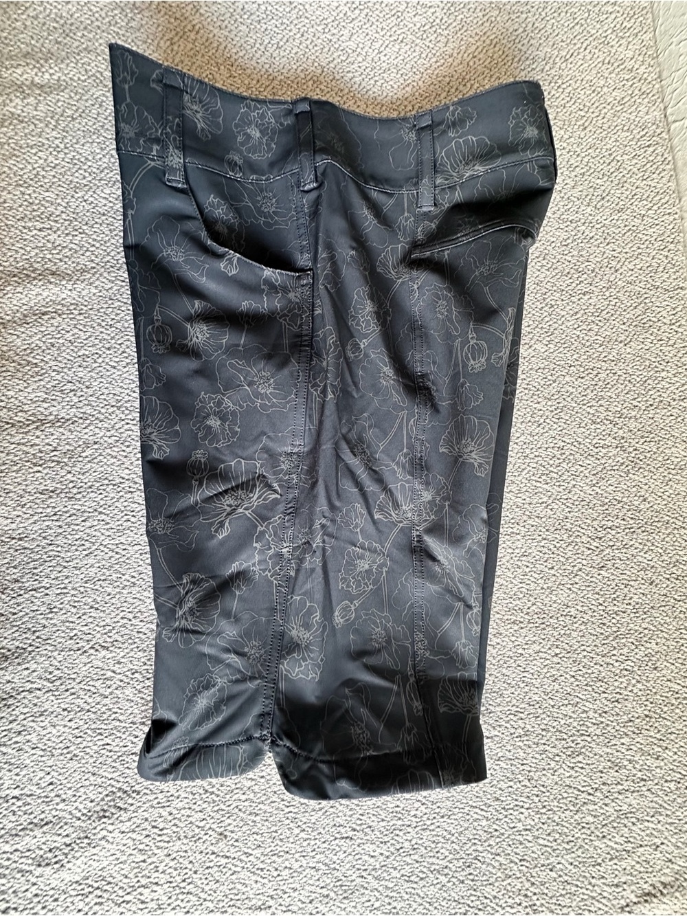 Wild Rye Freel MTB Bike Shorts Women's 6 Lotus
Greyscale Floral 12 - Picture 15 of 16